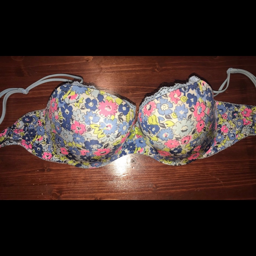 Victoria’s Secret bra